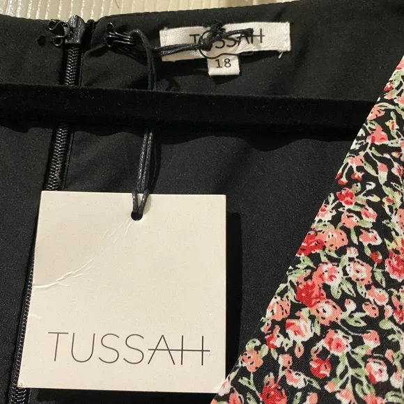 Tussah! Verona Midi Dress! Size 18! New with tags. - Picture 9 of 9